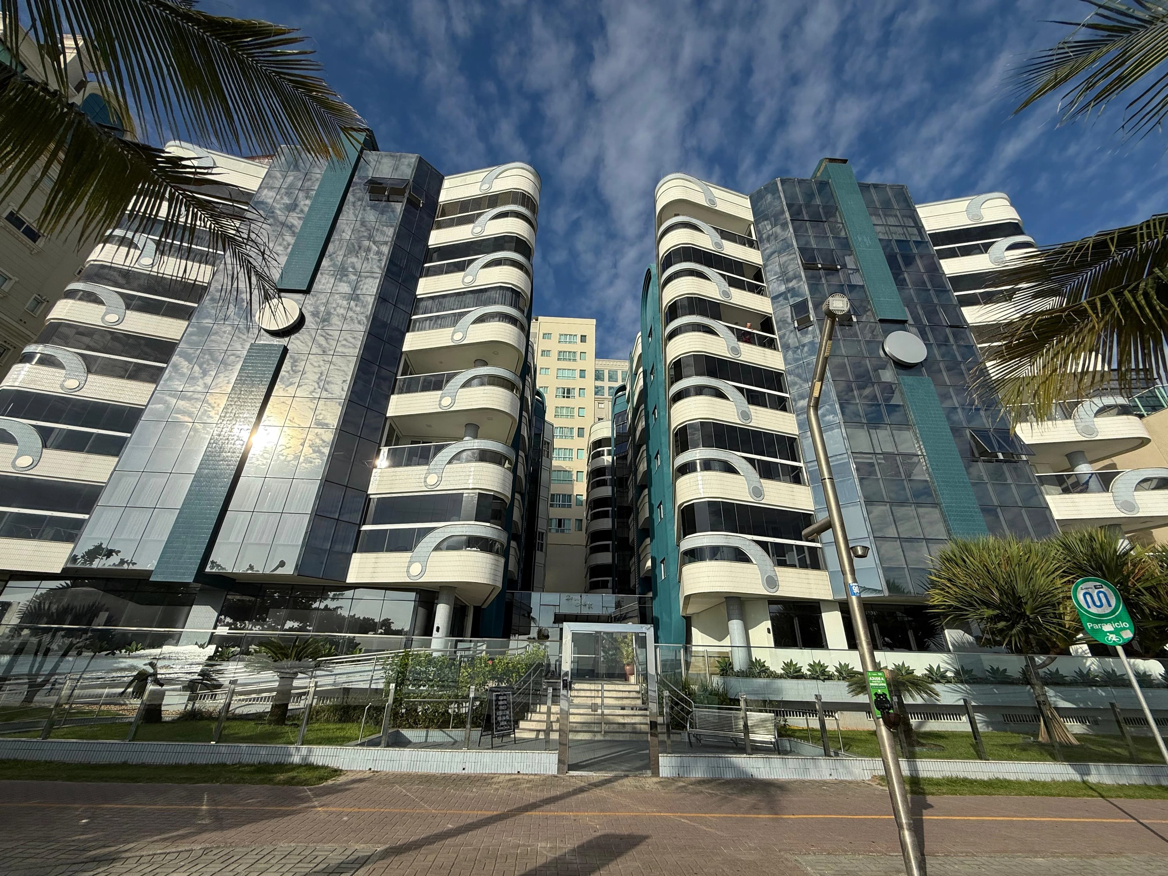 Dona Léa - Apart. 302 - Bloco B